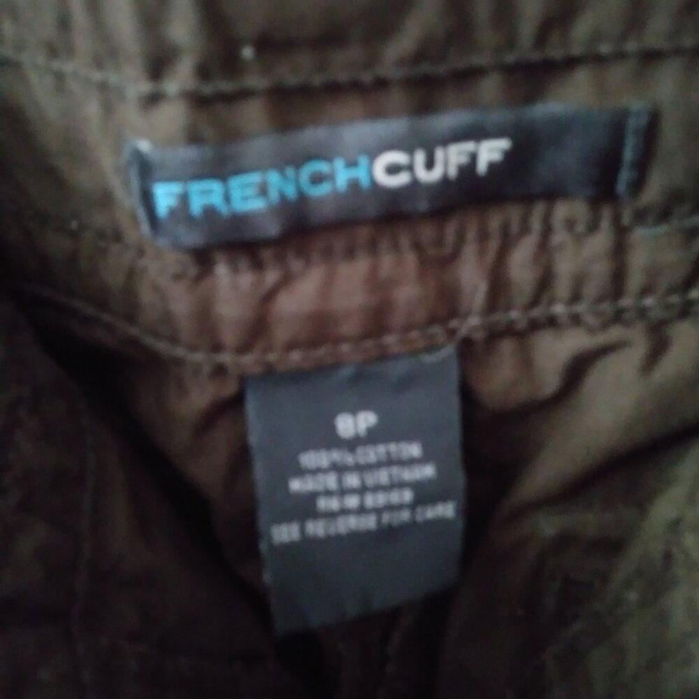 French Cuff Cargo Bermuda Short Size 8 P - Picture 13 of 13